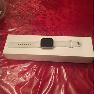 44 mm series 4 Apple Watch